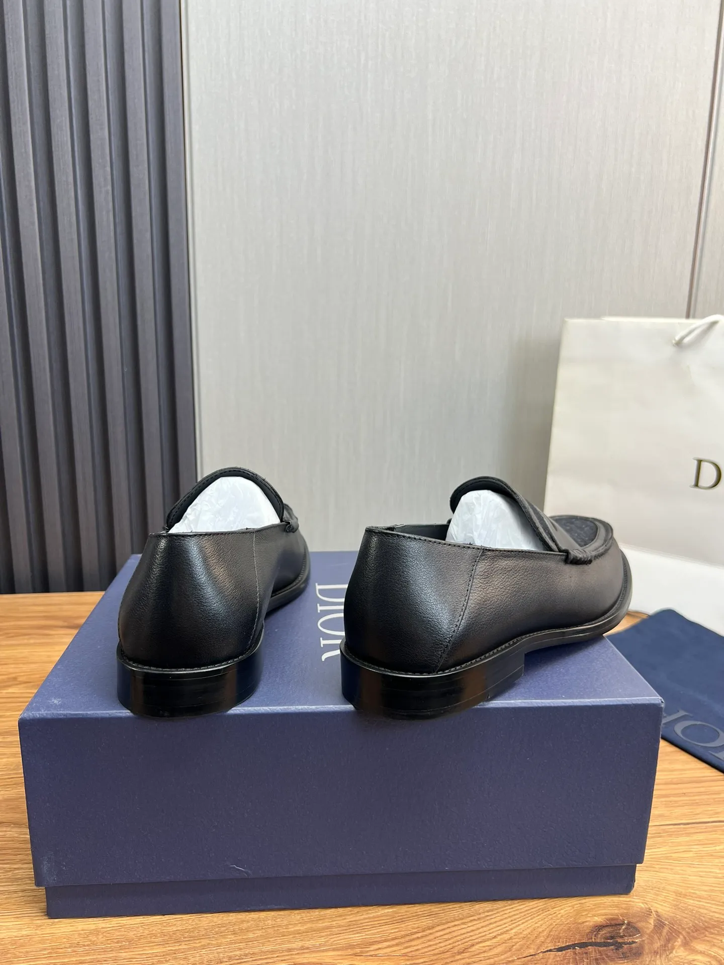 Men's men's shoes 💰580💰 Dior men's business casual leather shoes 👞all made of imported original brand leather, just to create a more comfortable wearing experience, upper: original cowhide ➕ imported sheepskin lining, original non-slip and wear-resistant rubber outsole ✔️36-45 (38.45 non-refundable)